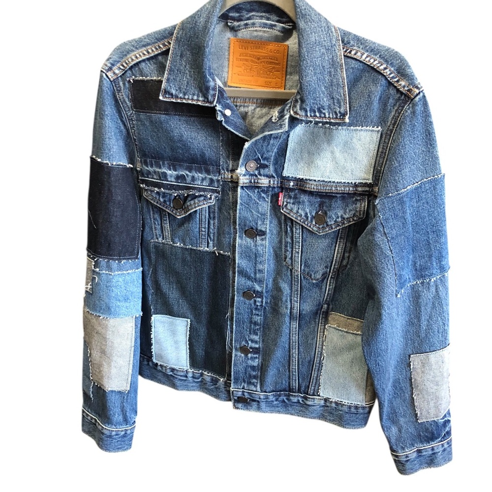 Men’s size small Levi Strauss Blue Denim Patchwork Trucker Jacket